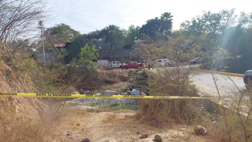 Identifican a fallecidos que cayeron de un puente en la carretera Imala-Sanalona