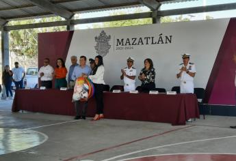 Lunes Cívico llega primaria en Mazatlán, piden rehabilitación de infraestructura