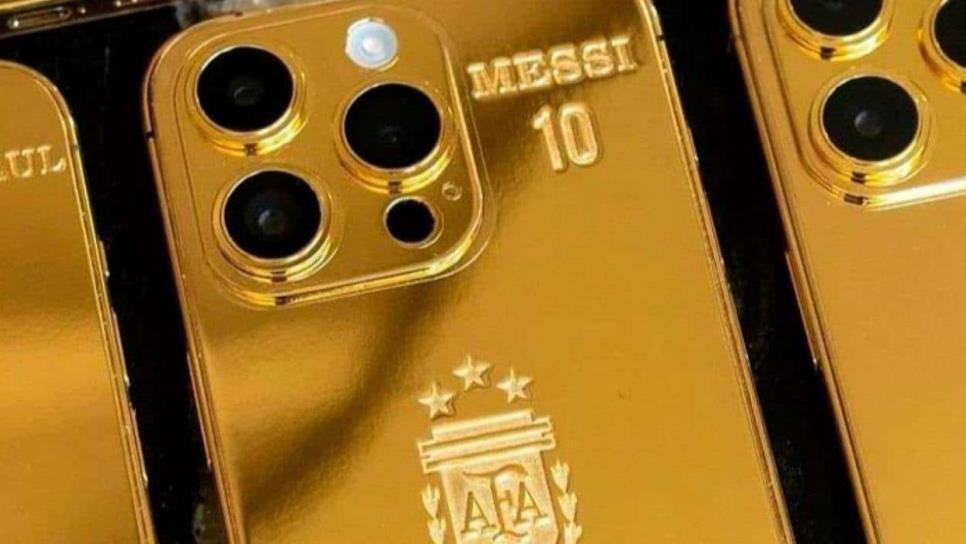 Lionel Messi regala 35 IPhone de oro a sus compañeros argentinos