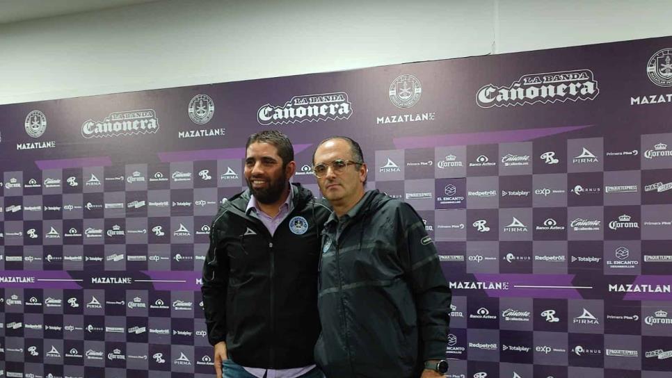 Mazatlán FC presentó a Carlos Vela como nuevo director deportivo