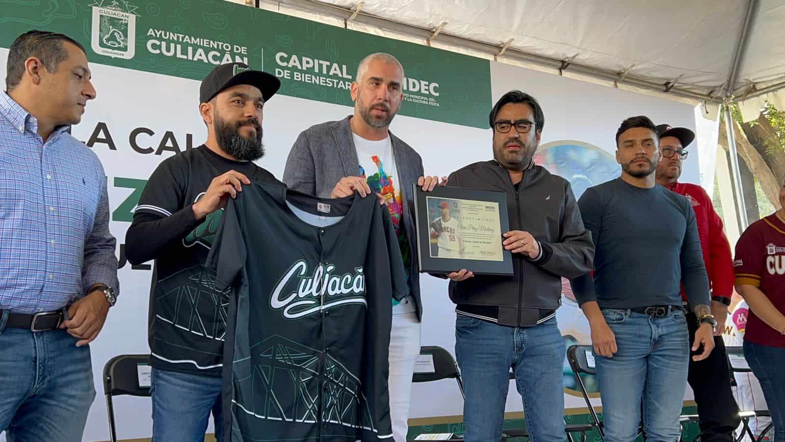 Se inaugura la calle de Oliver Pérez en Culiacán. FOTO: Luz Noticias