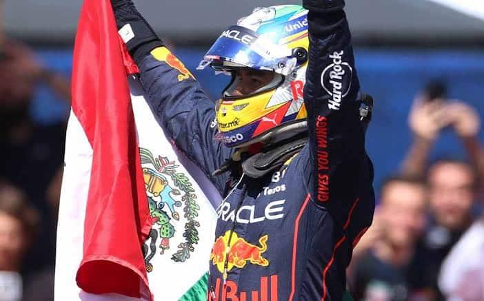 «Checo» Pérez termina segundo y debuta con podio en el Gran Premio de Baréin