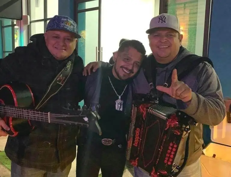 Así fue el after de Christian Nodal tras concierto en Los Mochis | VIDEOS