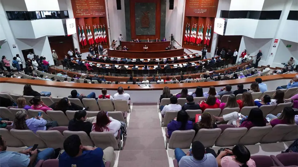 Ofelia López recibe el premio Norma Corona Sapién . | FOTO: Heidi Fonseca.