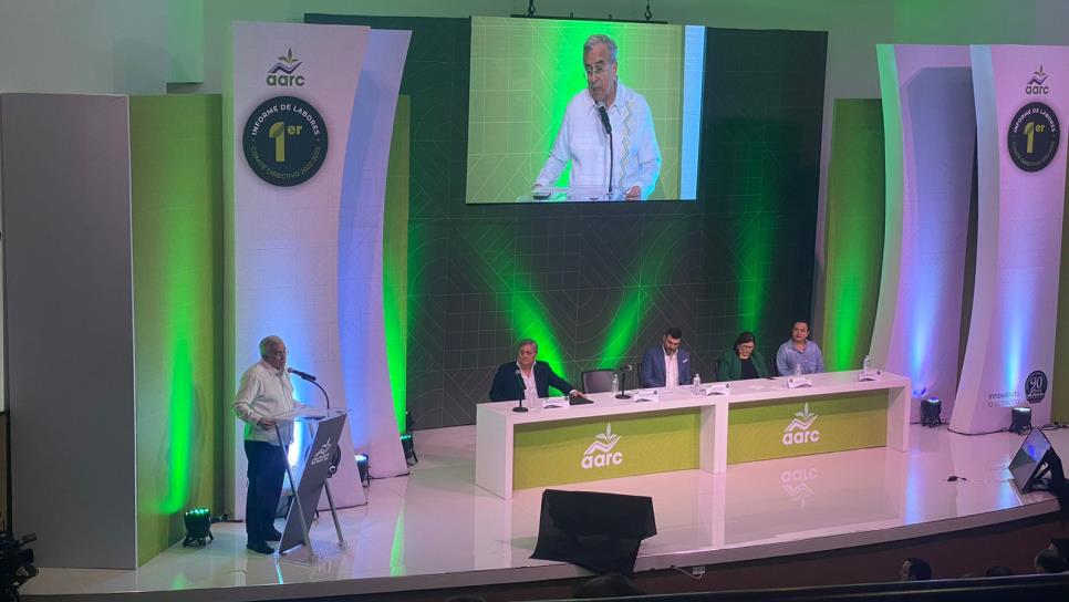 Presidente de la Asociación de Agricultores del Río Culiacán pide a Rocha Moya apoyo con la comercialización del maíz