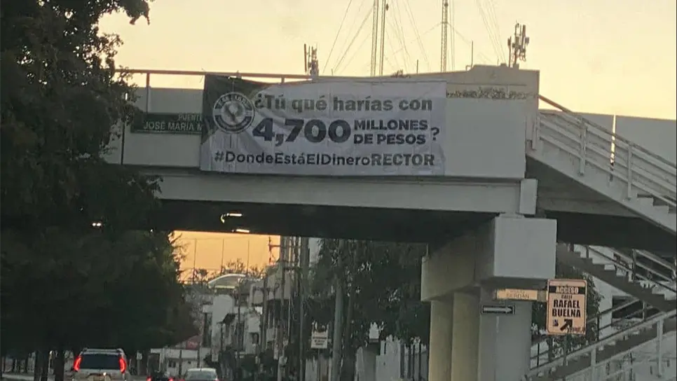 De nuevo aparecen mantas con la leyenda «UAS libre» en Culiacán