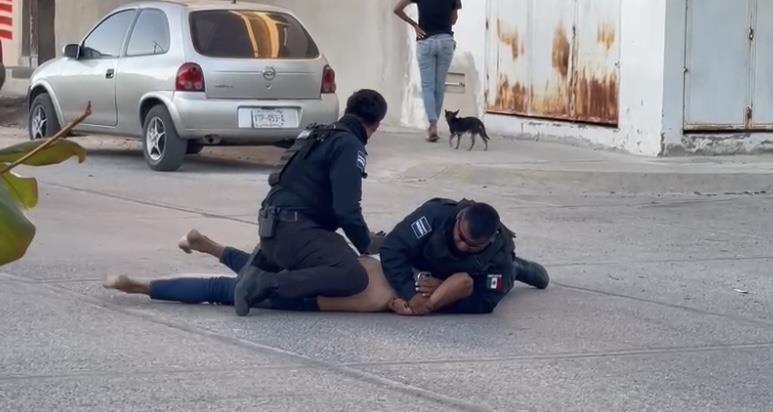 Detienen a hombre por golpear a su madre en Mazatlán