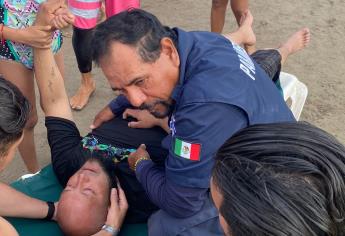 Padre de familia termina desmayado después de confundir a un objeto en medio del mar con su hija