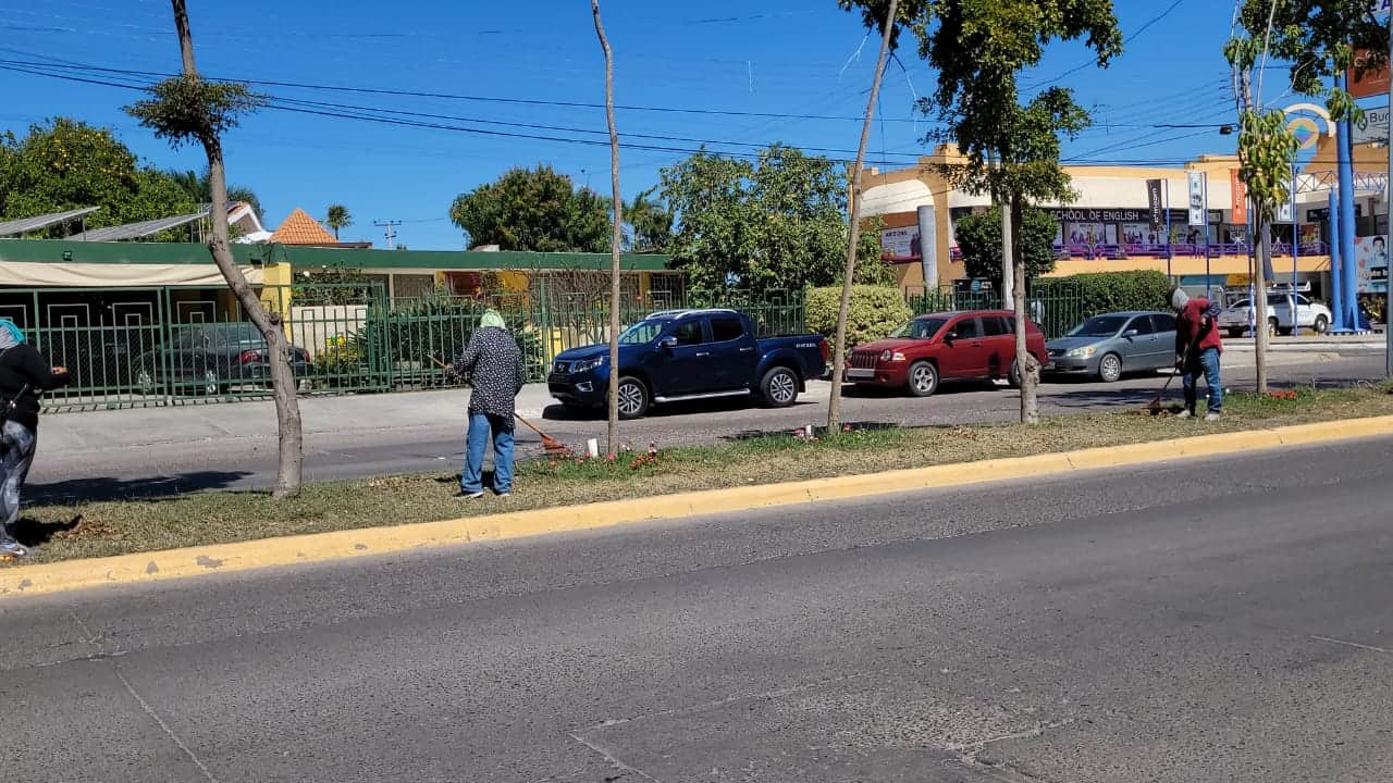 Embellecen bulevares de Los Mochis para Semana Santa