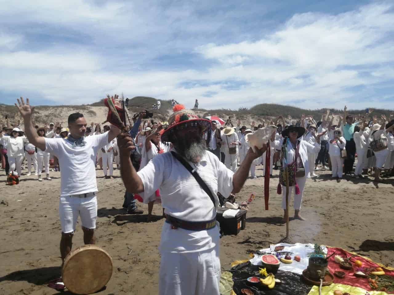 San Ignacio recibió el Equinoccio en Las Labradas con ceremonia y ritual místico.| FOTO: Hugo Rodríguez.
