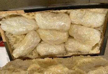 Interceptan droga en mueble de madera y una rasuradora en paquetería de Culiacán