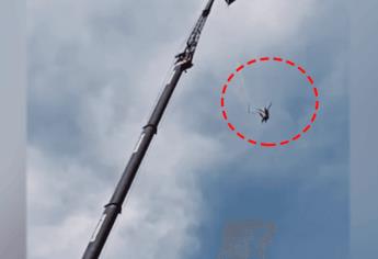 Turista sobrevive a un salto en bungee en Tailandia tras romperse la cuerda