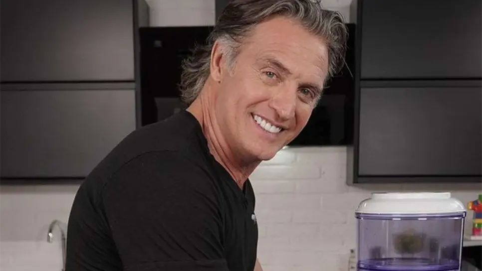 Juan Soler promocionaba producto en vivo y no funcionó. | FOTO: Internet.