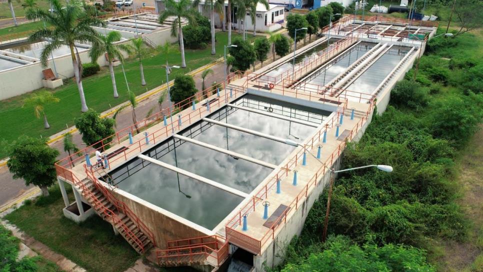 Regresa el agua en colonias afectadas del sur de Culiacán