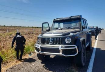 Policía Estatal recupera en Culiacán vehículo con reporte de robo en Estados Unidos