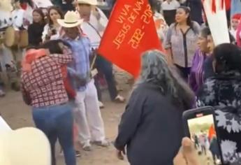 Se pelean dos mujeres en pleno conti en San Miguel Zapotitlán |VIDEO