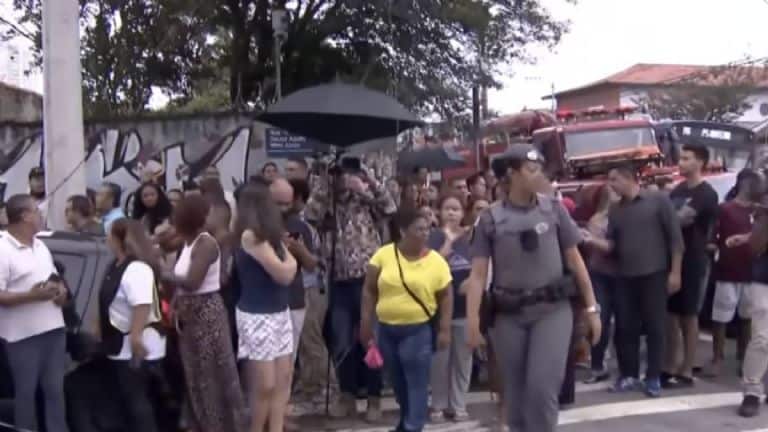 Tragedia en Brasil: un estudiante mata a puñaladas a su maestra. | FOTO: El Heraldo.
