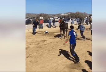 Hombre sufre brutal accidente en carrera de caballos en Migriño | VIDEO