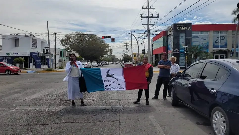 La comunidad salió a las calles a manifestarse. FOTO: Luz Noticias