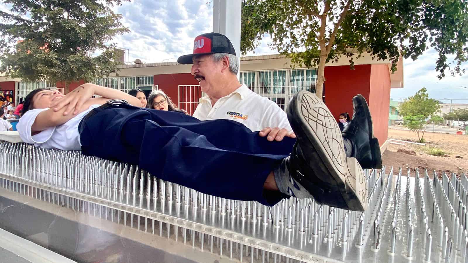 El Centro de Ciencias llega a niños de Alturas del Sur en Culiacán