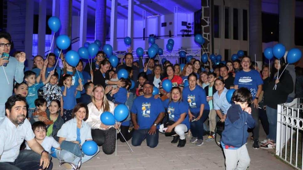 Ahome se ilumina de azul por el Día del Autismo 