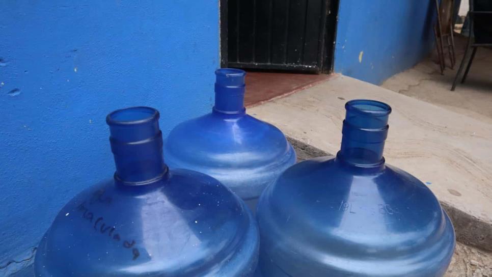 Sequía y agua contaminada siguen afectando a ciudadanos de Choix