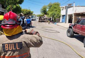 Por no hacer alto, ocasiona carambola en Las Huertas, Culiacán; hay 3 heridos