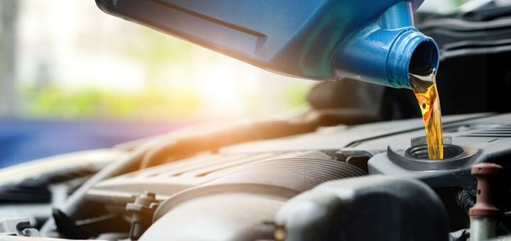 Cómo cambiarle el aceite a tu auto: Aprende a hacerlo