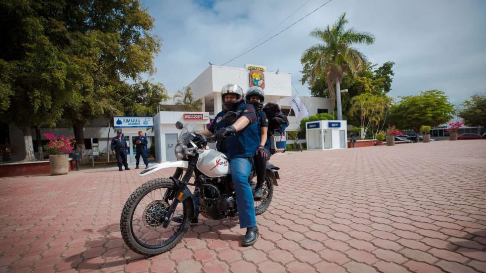 Pareja de Guasave viajará en moto hasta el fin del continente americano