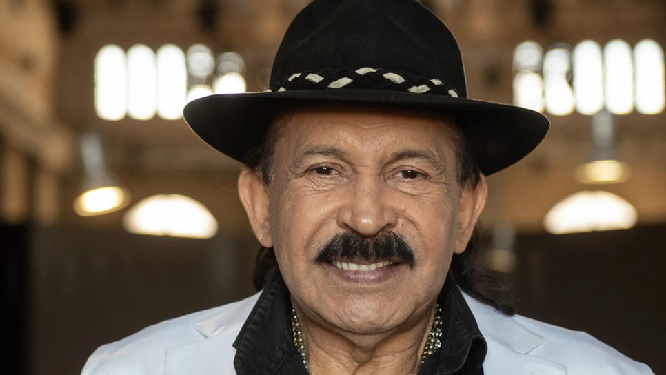 Se burlan en internet del cantante Antonio Ríos, «El Maestro» de la cumbia