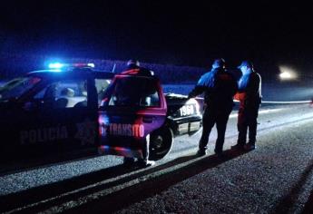 Camioneta termina volcada por el bulevar Josefa Ortiz de Domínguez en Culiacán