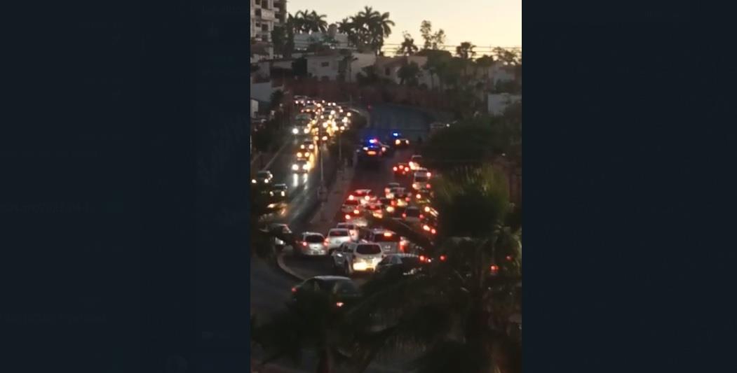 Arman megaoperativo en Culiacán; policías se equivocan de vehículo