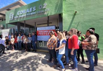 Trabajan bajo protesta profesores del Cobaes 02 en Los Mochis