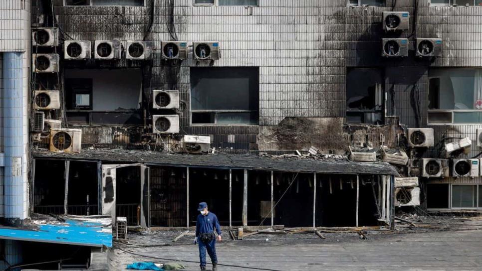 Incendio en hospital de China, deja 29 muertos