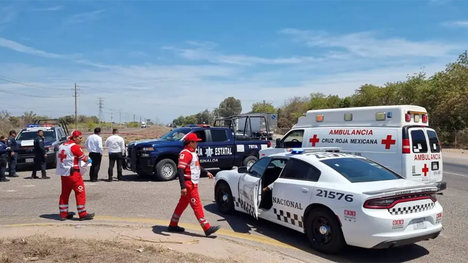 Arrojan cuerpo de un hombre ejecutado en el retorno de Concheros. | FOTO: Ernesto Torres.