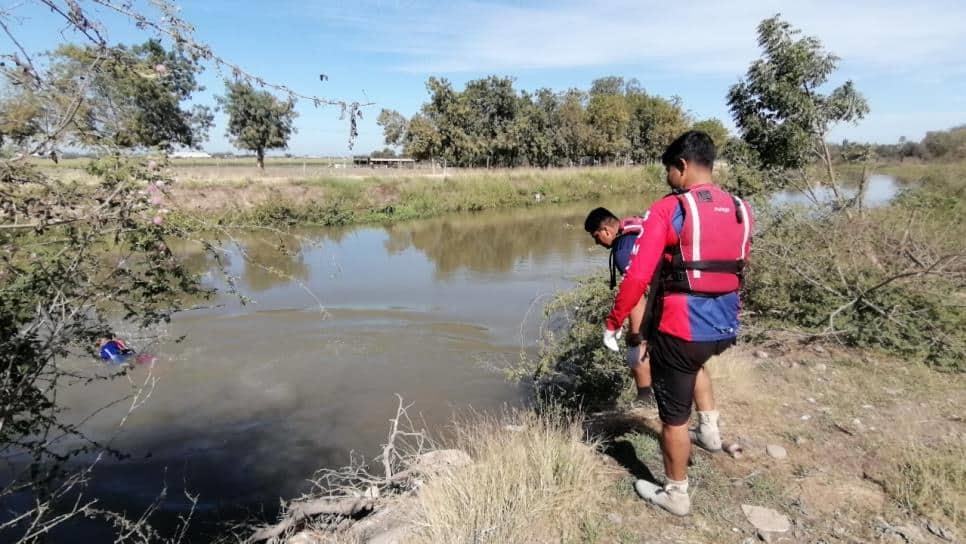 Una pareja cae a un canal en Ruiz Cortines y muere ahogada
