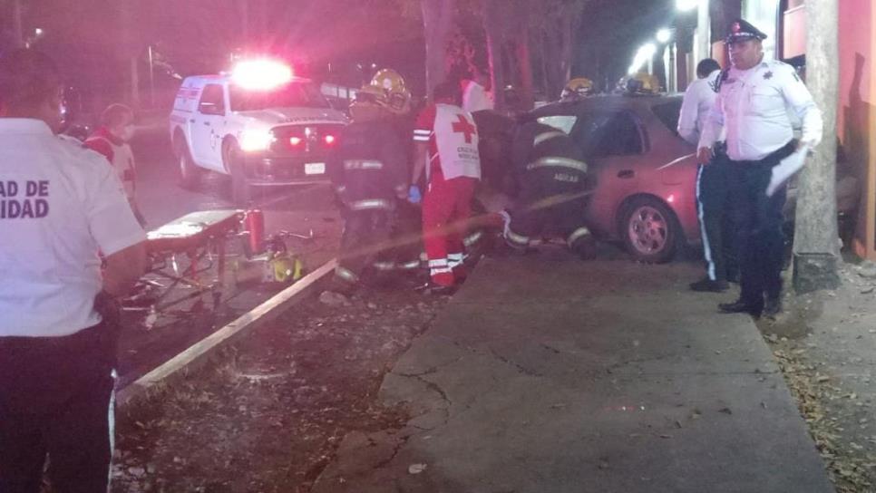Joven queda prensado en un accidente a las afueras del Zoológico de Culiacán