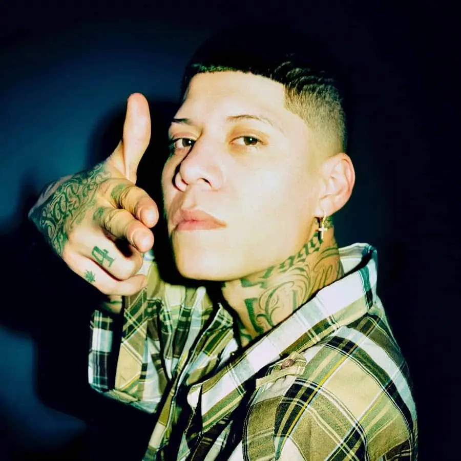 Santa Fe Klan: ¿por qué besó a Karely Ruiz?. | FOTO: Internet.