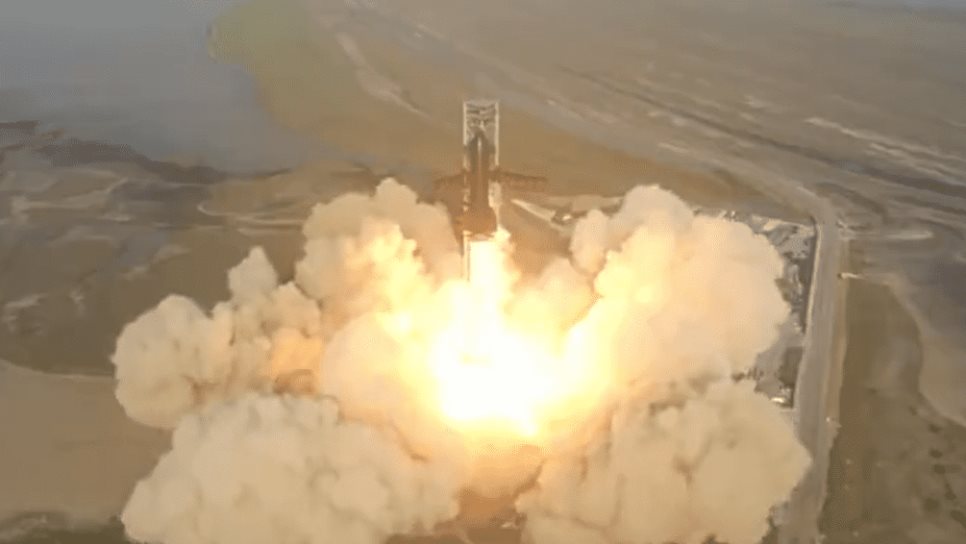 Estalla cohete Starship de SpaceX en pleno vuelo
