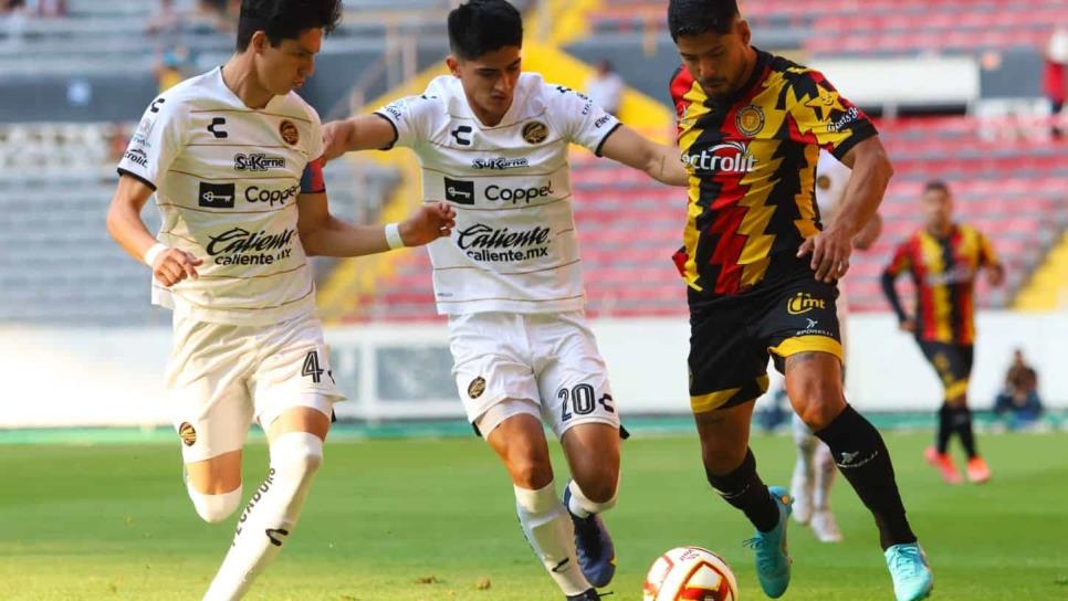 Dorados finaliza temporada con derrota ante Leones Negros