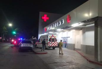 Sujetos armados despojan de un vehículo a una mujer afuera de Cruz Roja en Culiacán