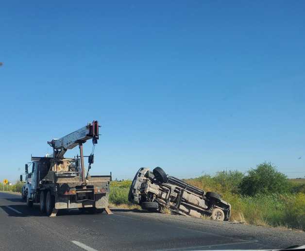 Hombre Resulta Ileso Luego De Volcar Por La México 15 En Guasave | Luz ...