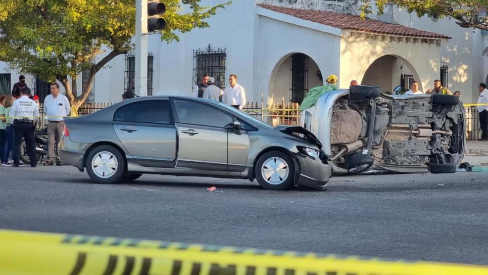 Muere mujer tras choque en el centro de Los Mochis