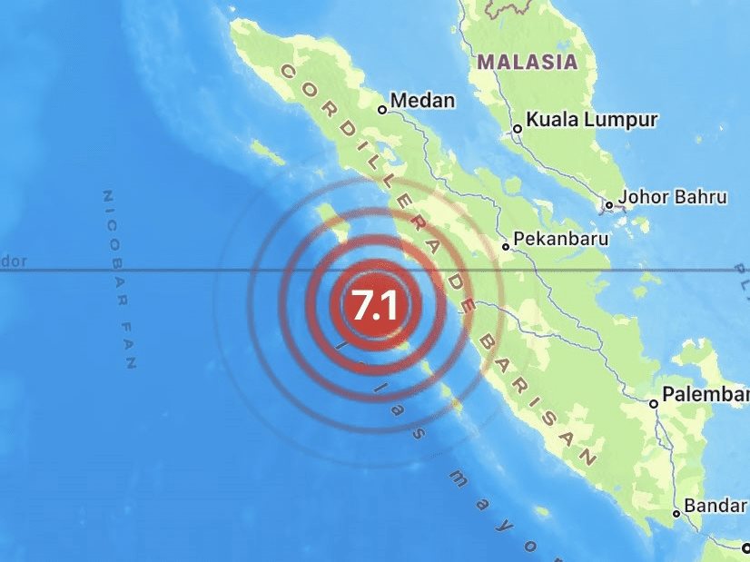 Sismo de 7.1 grados sacude Indonesia; activa alerta de tsunami