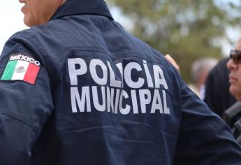 Investigan a 7 policías por sacar a patadas a 2 jóvenes de casa en Los Mochis