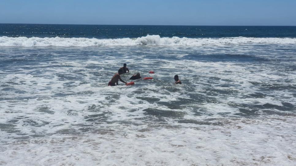 Fin de semana largo con rescates en playas de Mazatlán