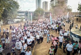 Familias se llenan de color en la primera carrera del DIF  «Por los Derechos de niñas, niños y adolescentes»