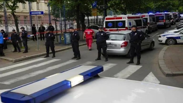 Un estudiante mató a nueve personas en Serbia. | FOTO: Internet.