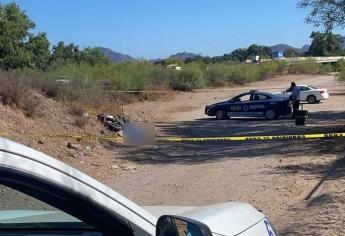 Motociclista derrapa y muere tras golpearse la cabeza en Cohuibampo, no traía casco