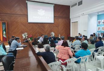 Vecinos de cotos residenciales en Mazatlán exigen tarifas justas al recibo de agua potable; pagan $120 mil mensuales